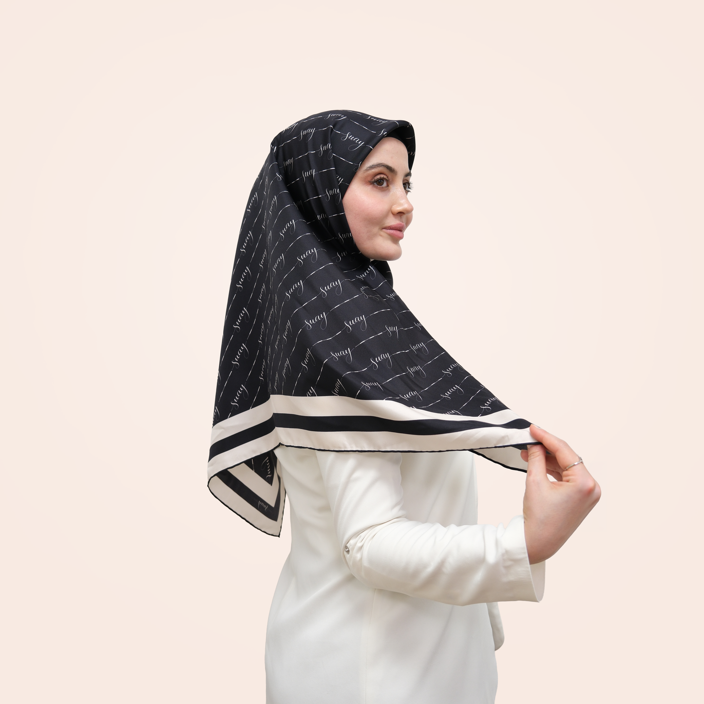 İmza - Siyah Twill İpek Eşarp